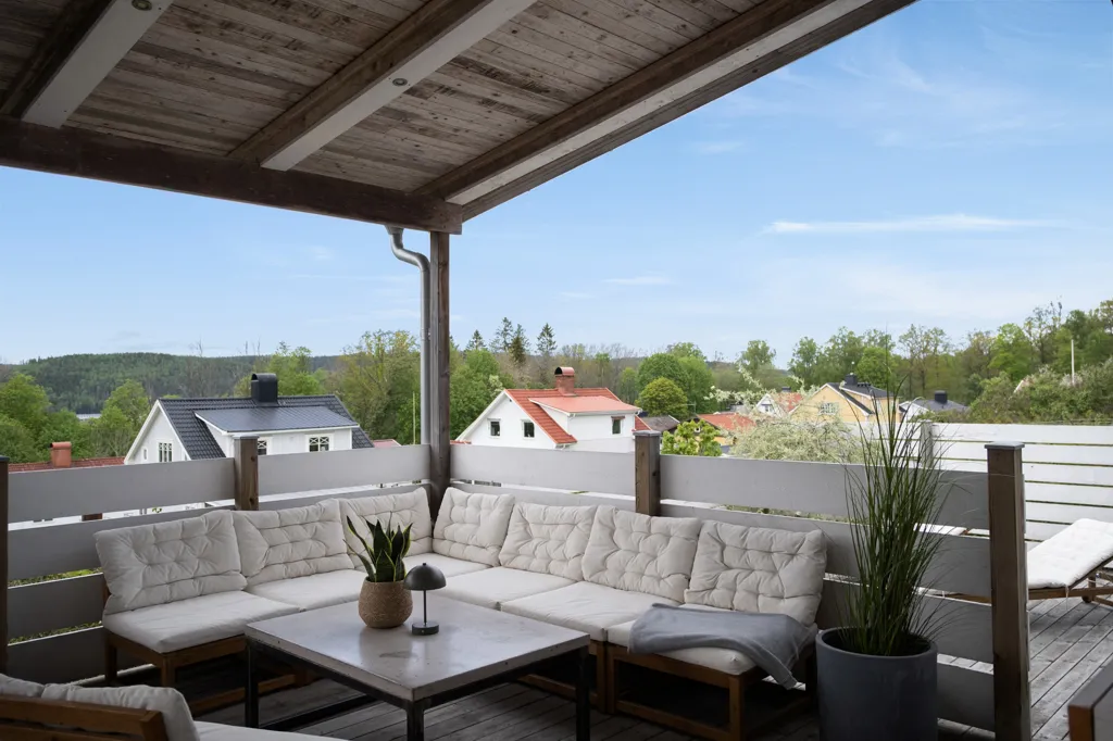 Terrass - One-Storey Villa with Garden in Stockholm