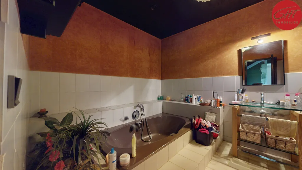 Salles de bain - Maison en Pierre au Charme de l'Ancien à Serre-les-Sapins