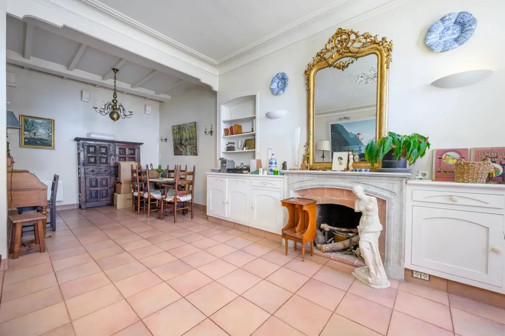 Salle à manger - Appartement Luxueux avec Vue Mer à Cannes