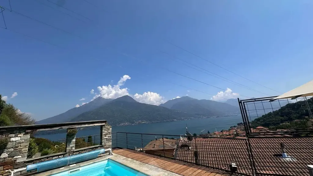 Terrass - Rustic Lake View Apartment in Musso