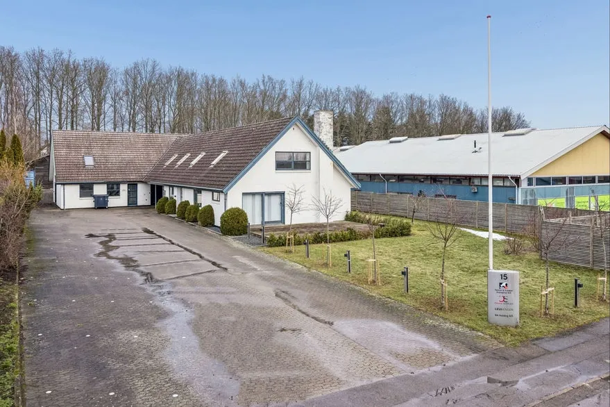 Õhuvaade - Office Space with Workshop in Herfølge