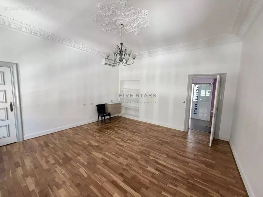 Elutuba - Luxury Apartment with Business Potential in Nice