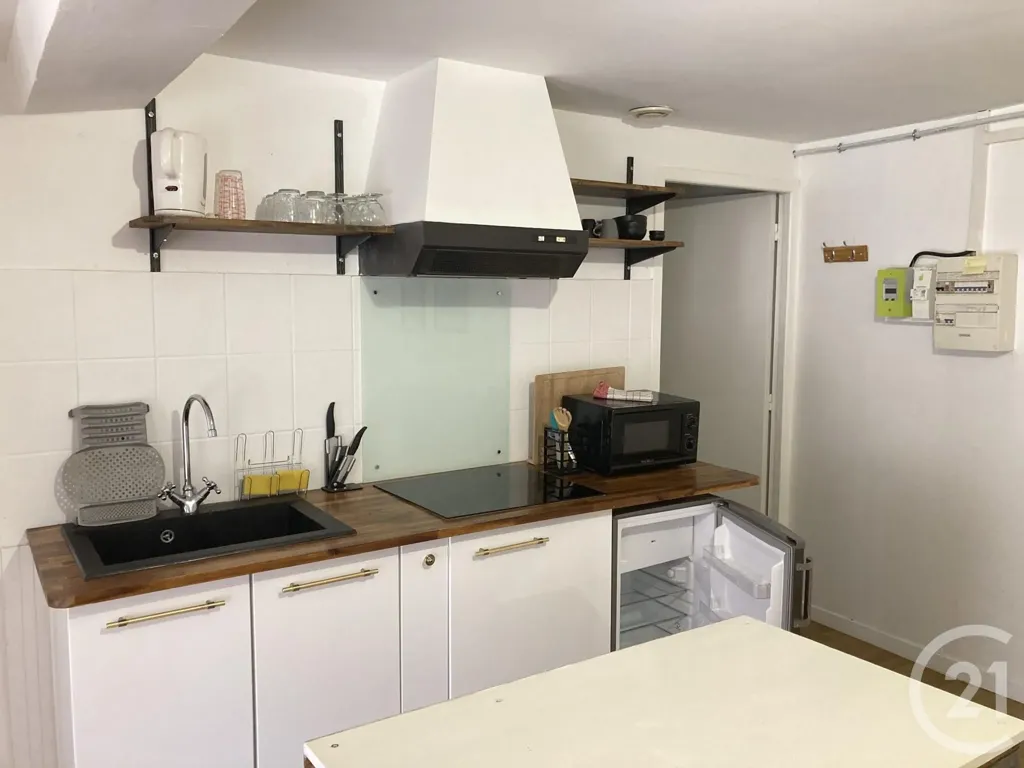 Cuisine - Appartement Meublé avec Jardin à Carcassonne