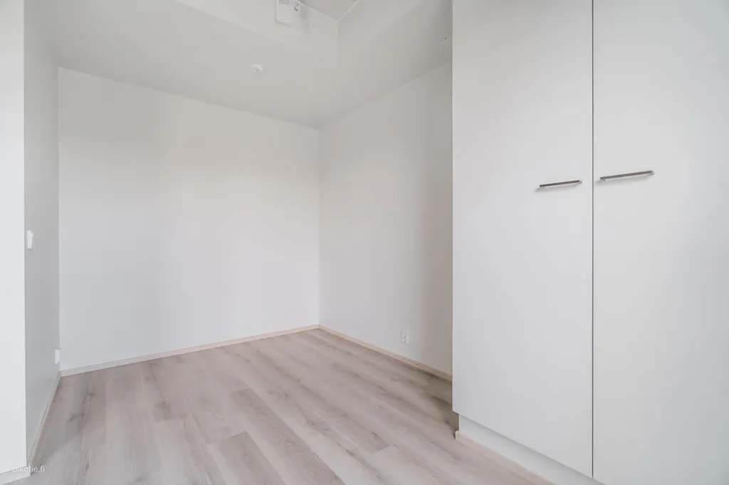 Rooms - Alcove Flat with Balcony in Tuusula