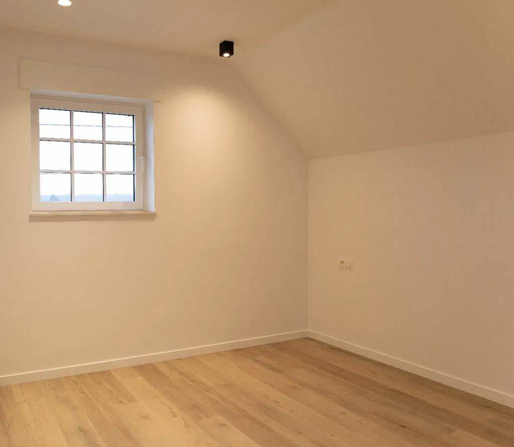 Stanze - Semi-Open House with Solar Panels in Peer