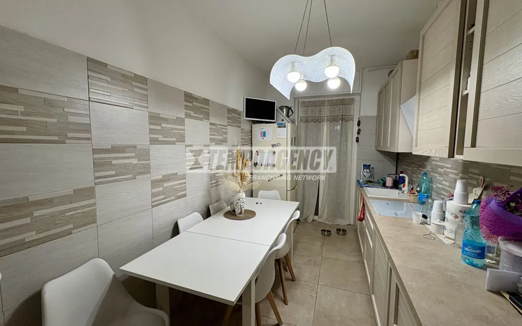 Salle à manger - Rearranged Apartment with Balcony in Pieve Emanuele