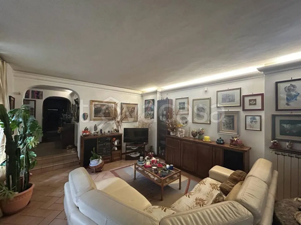 Elutuba - Ground Floor Apartment with Garden in Passignano