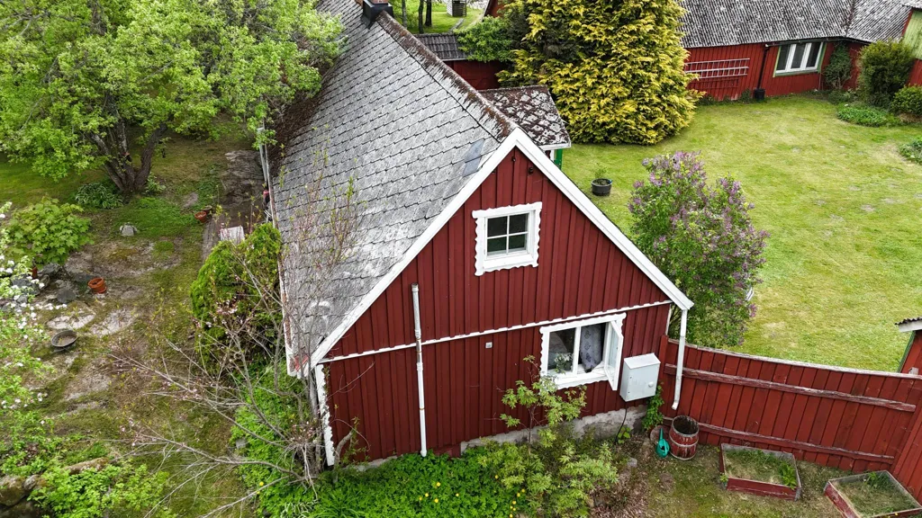 5-toaline maja asukohas Örkelljunga kommun
