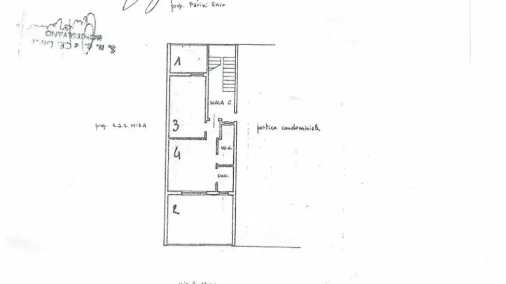 Plan - Seafront Apartment with Garage in Montesilvano