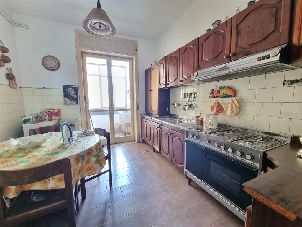 Köök - Apartment with Balcony in Central Montefalcione