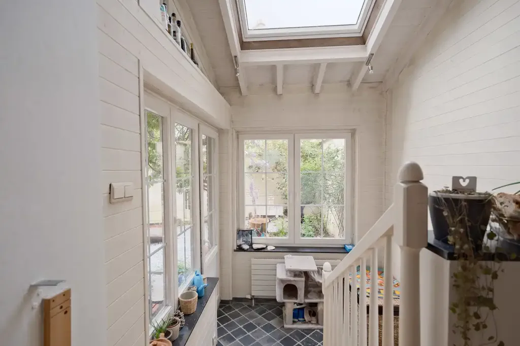 Hallway - Ground Floor Apartment with Garden in Schaerbeek