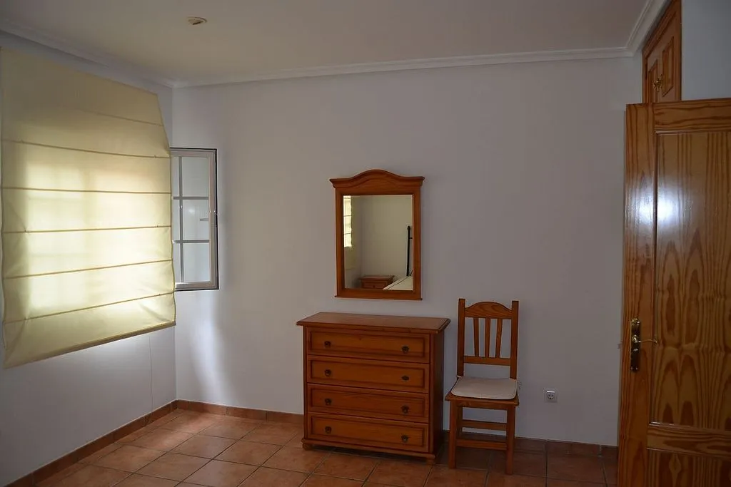 Magamistoad - Furnished Flat with Balcony in Plasencia