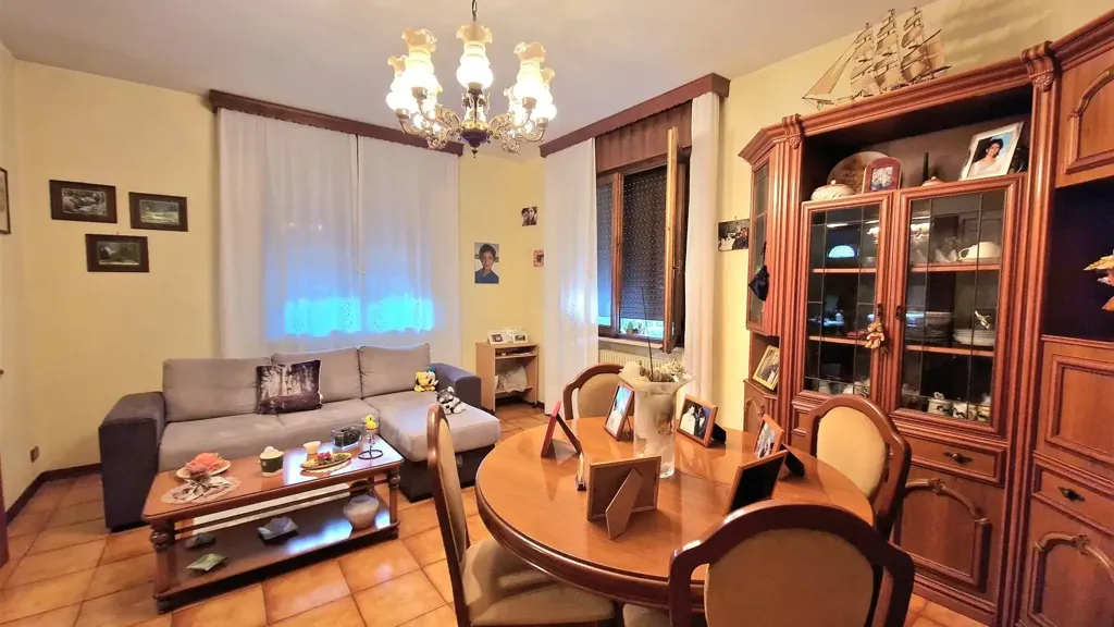 Salle à manger - Bifamiliar Villa with Private Garden in Treviso