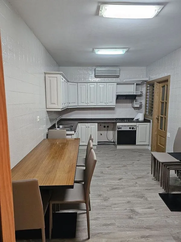 Köök - Spacious Flat with Terrace in Bonavista