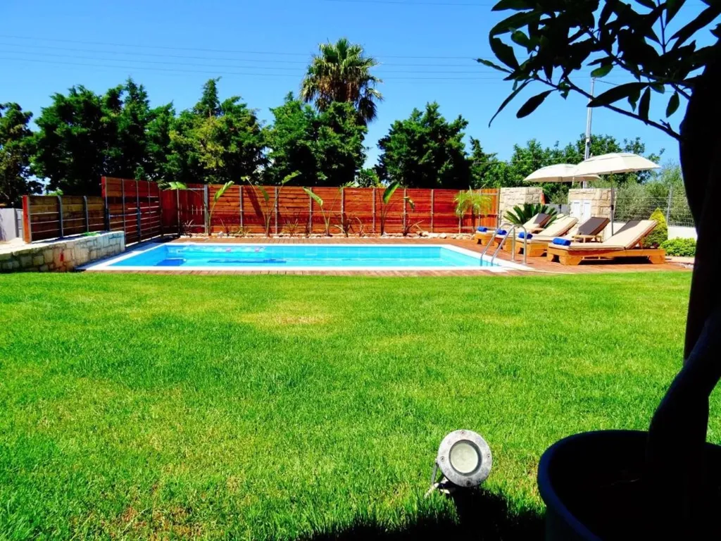 6-toaline maja asukohas Crete