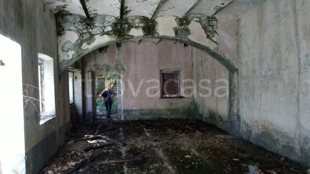 Toad - Rustic Complex for Restoration in Sampeyre