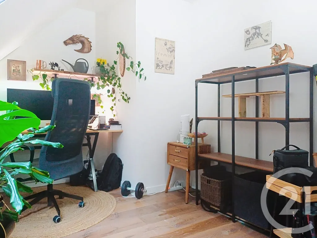 Kabinet - Family House with Garden in Everly