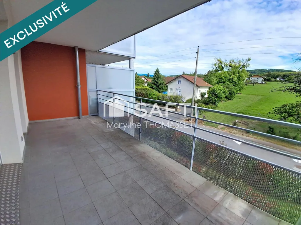 Rõdu - Apartment with Balcony in Valleiry