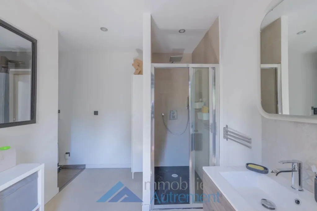 Bagni - Renovated Villa with Pool in Puyricard