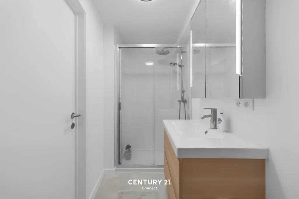 Vannitoad - Renovated Apartment with Terrace in Leuven