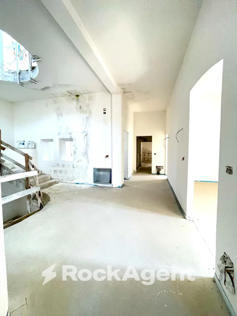 Esik - Villa to Personalise in Malborghetto, Ferrara
