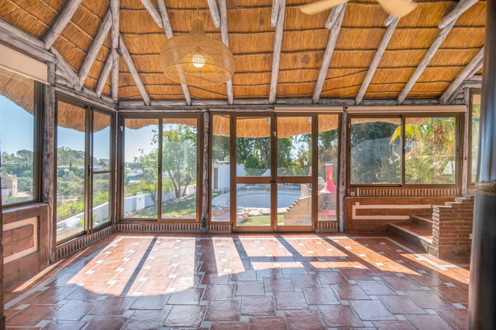 Terrass - 7-Bedroom Villa with Mountain View in Mijas