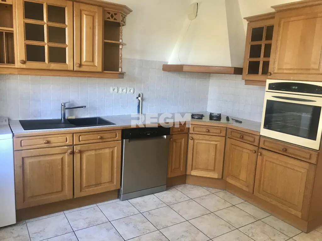 Cuisine - Appartement avec Balcons en Centre-Ville à Saint-Fargeau-Ponthierry