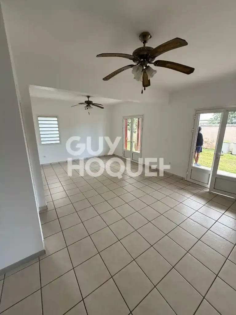 Living Room - Charming House with Garden in Sainte Suzanne