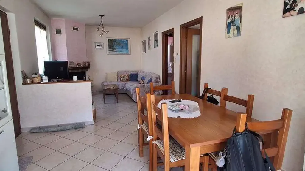 Salle à manger - Villa with Private Garden in Porlezza