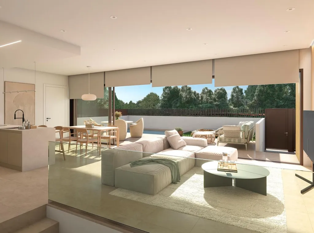 Quad-Style Chalet with Pool in Dolores