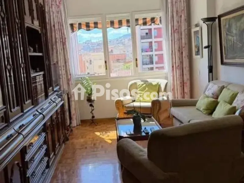 Séjour - Appartement 4 pièces à ES