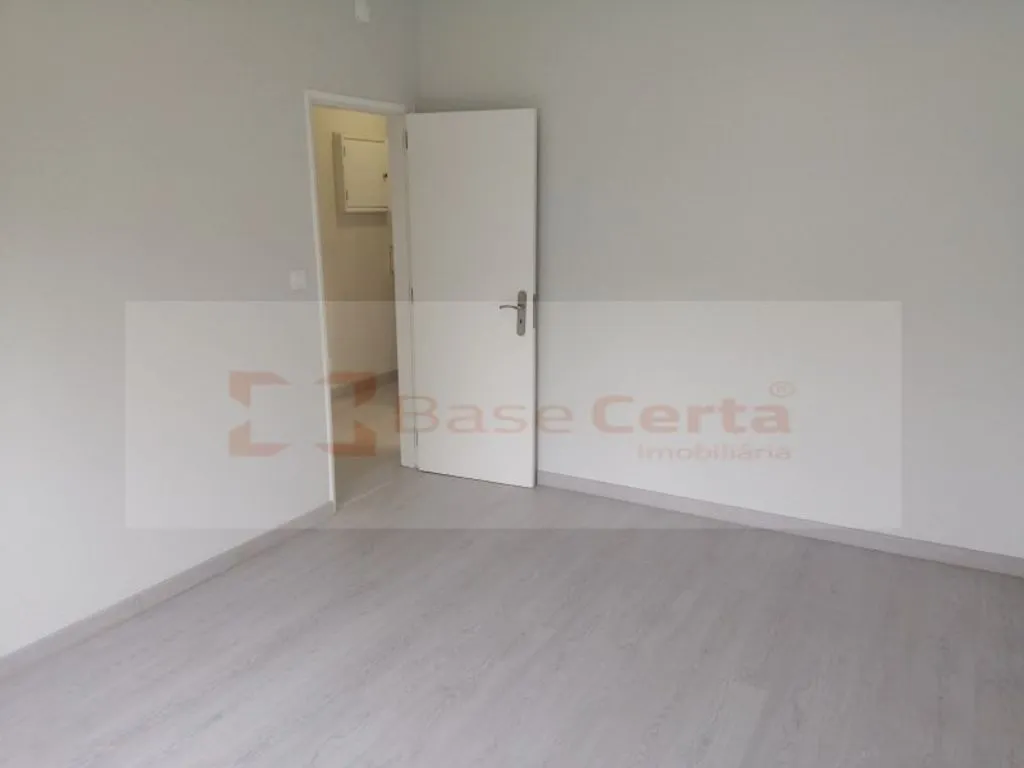 Pièces - Luxury Apartment with Beach Access in Oeiras