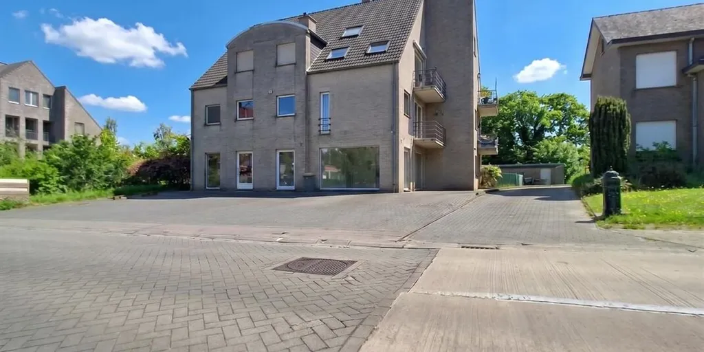 Extérieur - Duplex avec Terrasse près du Centre de Ramsel