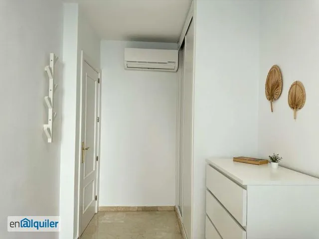 Esik - Student Apartment with Air Conditioning in Arganzuela