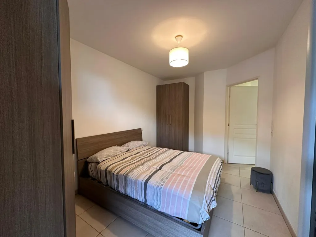 Chambres - Appartement Rénové avec Terrasse à Roquebrune Cap Martin