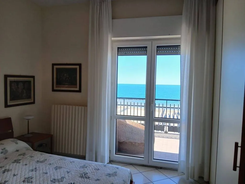 Chambres - Luxury Penthouse with Panoramic Views in Civitanova Marche