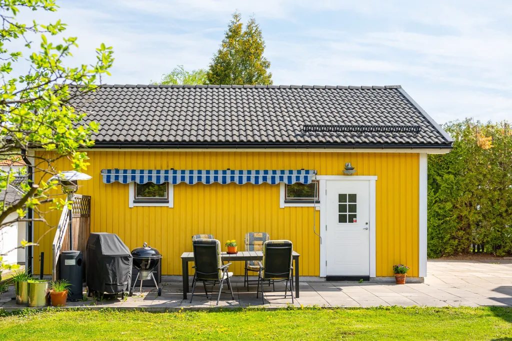 Terrass - 1½-Storey Villa with Garden in Barrsätra