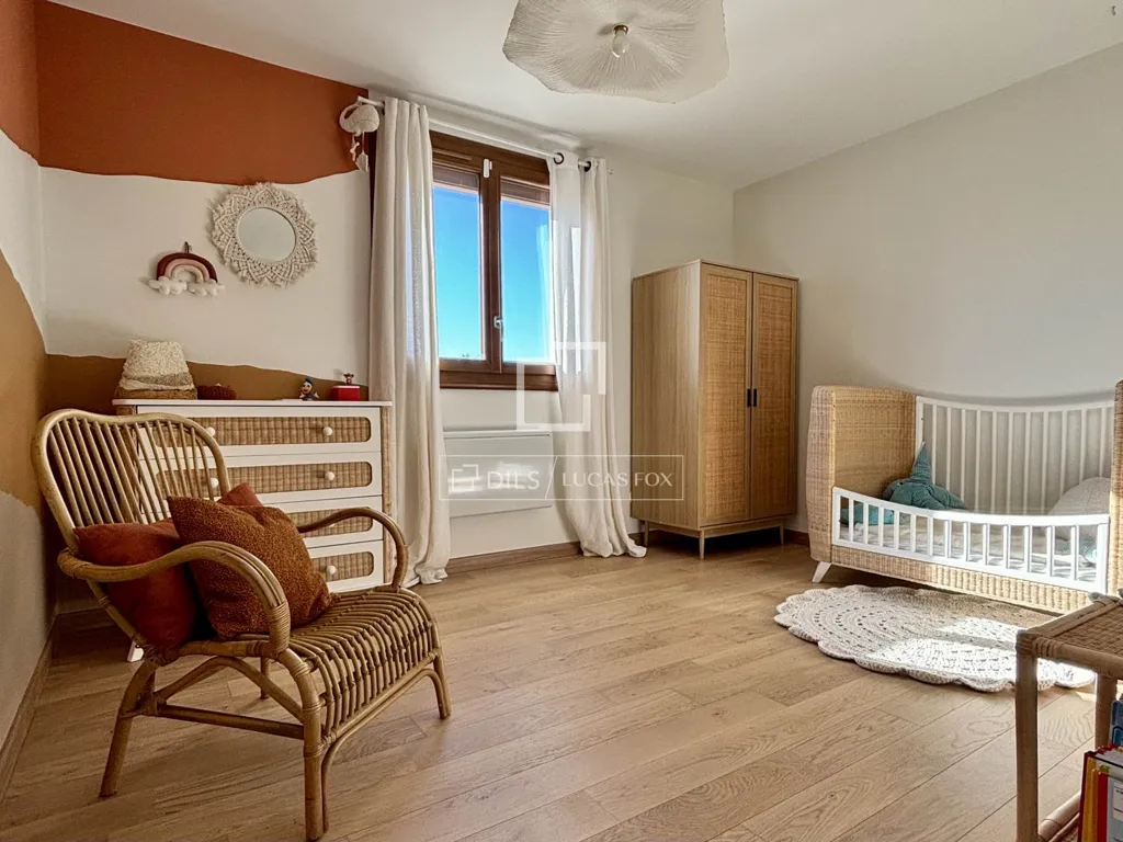 Chambres - Maison Moderne avec Piscine à Jacou