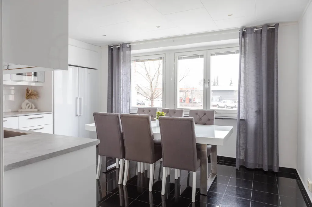 Söögituba - Modern Flat with Balcony in Eskilstuna