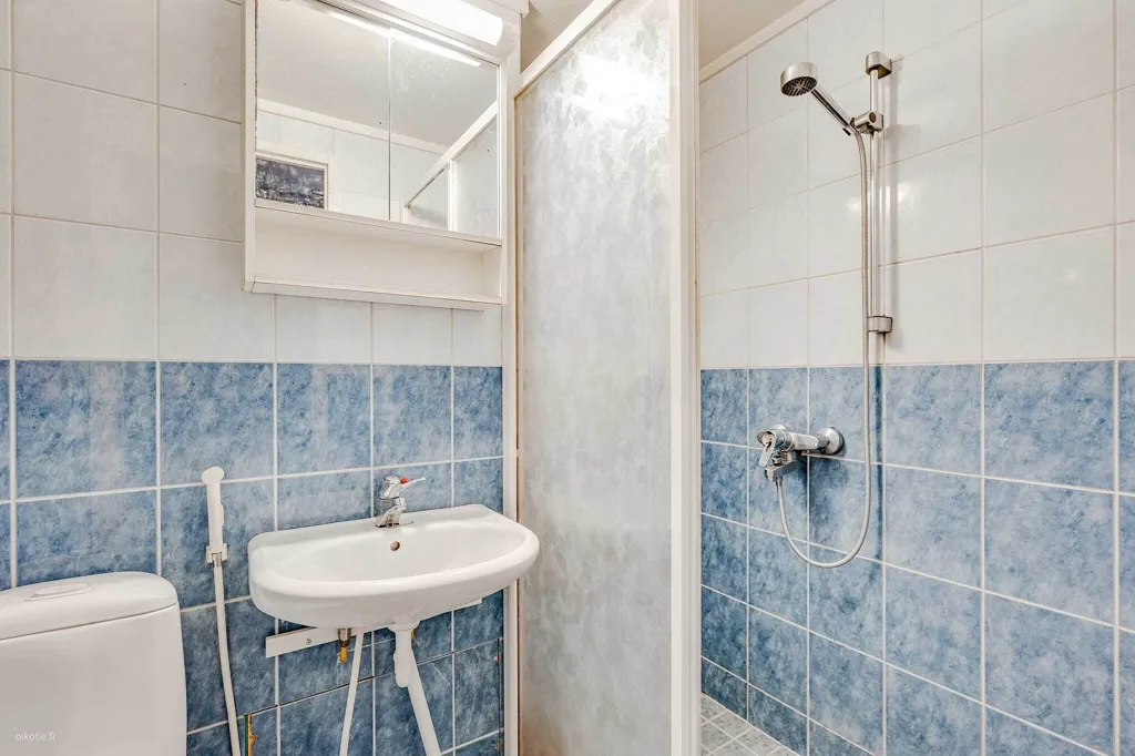 Vannitoad - Spacious Apartment with Balcony in Tampere Hervanta
