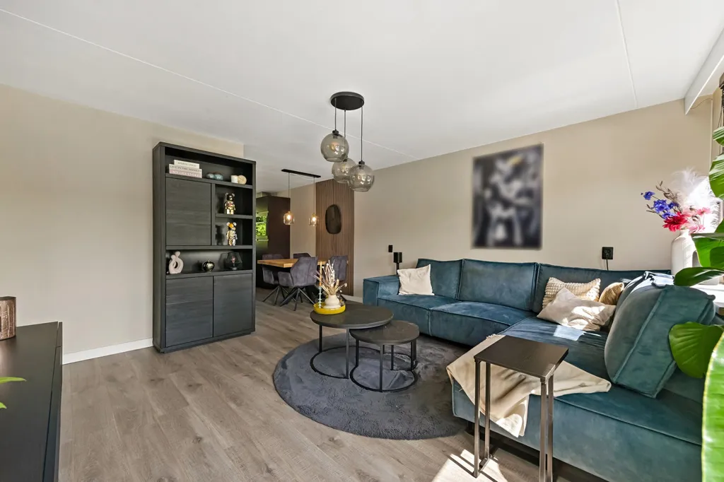 Séjour - Galerij Flat with South-Facing Balcony in Maassluis