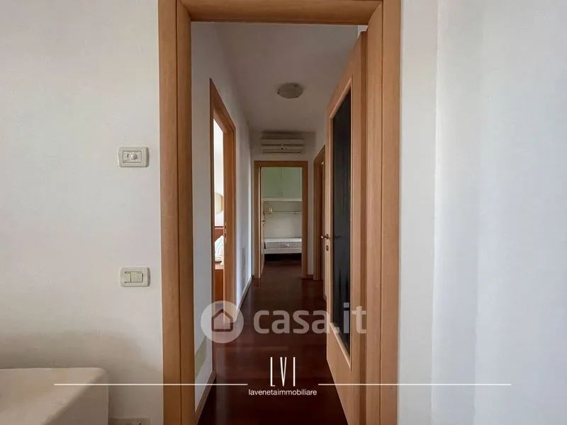 Esik - Apartment with Terraces in Ca' Savio Centre