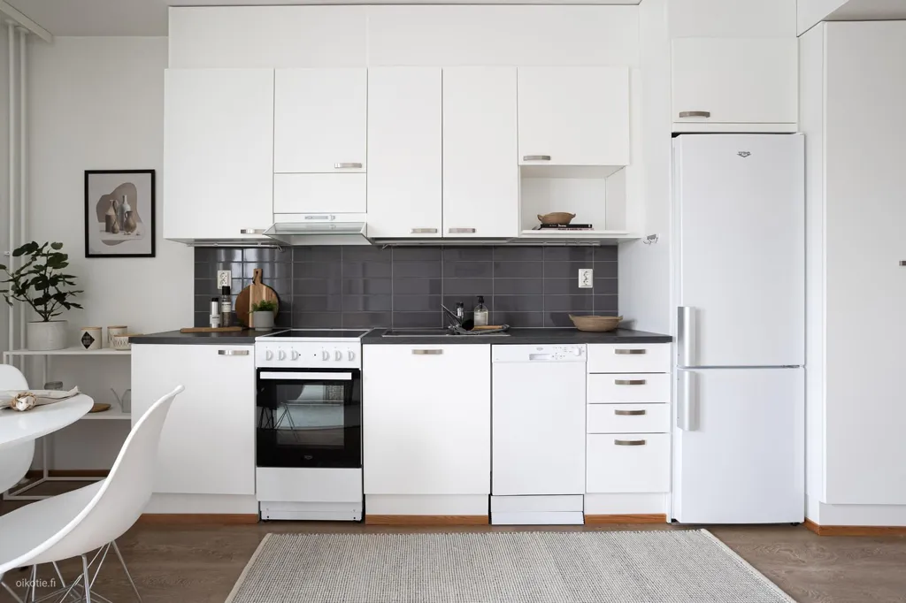 Köök - Modern Studio with Balcony in Matinkylä, Espoo