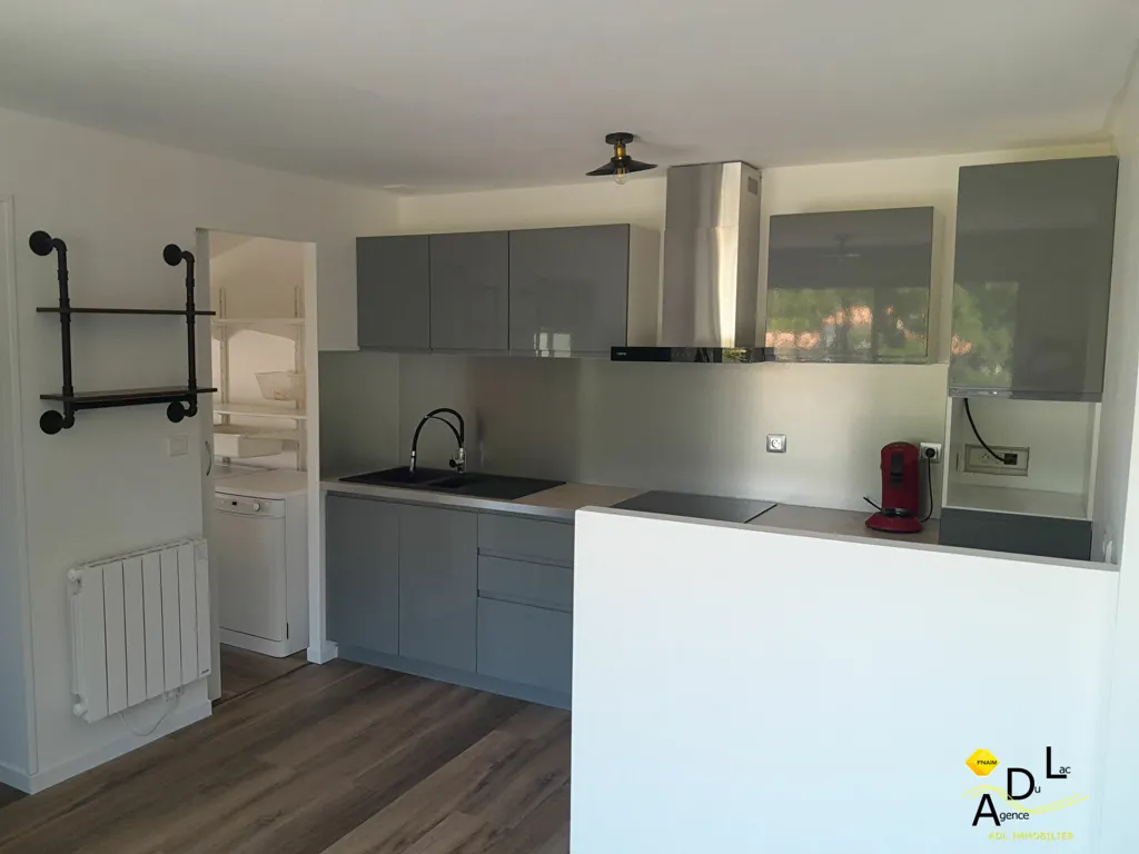 Köök - Spacious Flat with Views in Aigrefeuille Sur Maine