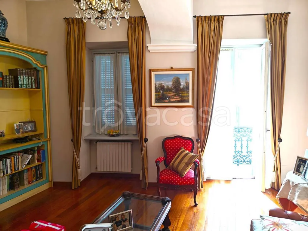 Séjour - Historic Apartment with Balcony in Bra