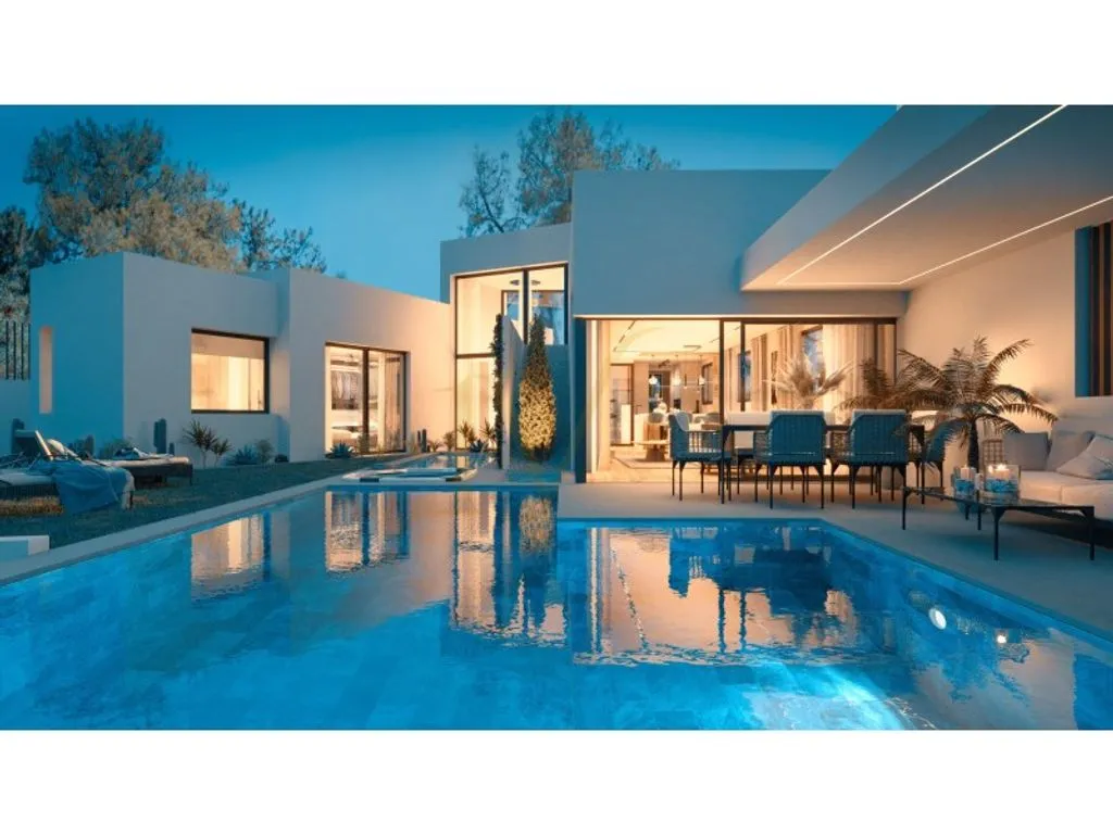 Piscine - Luxury Villa with Pool in Marbesa, Marbella