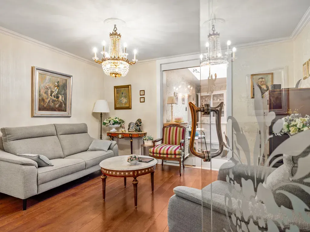 Living Room - Charming House in Bloemekenswijk, Gent