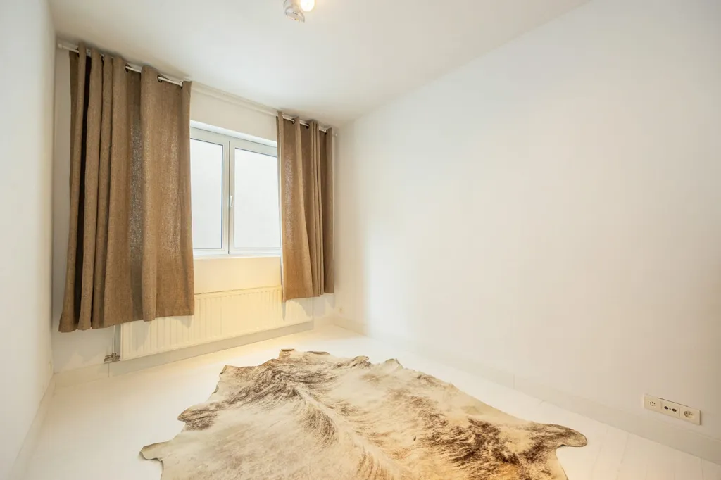 Chambres - Duplex Contemporain avec Garage à Anvers
