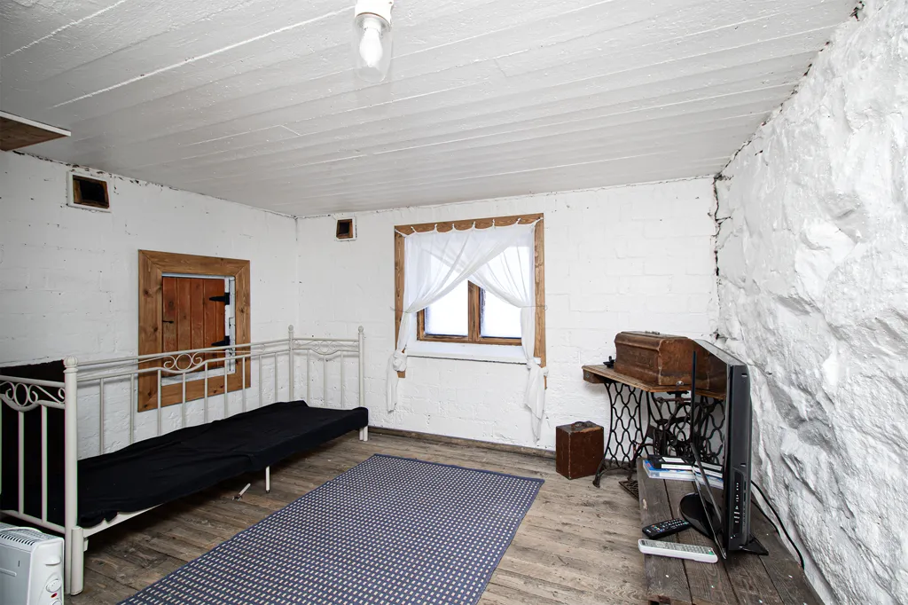 Chambres - Rustic Timber House with Farmyard in Lastukoski