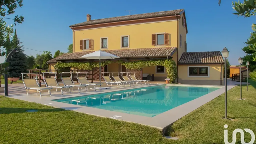 Bassein - Villa with Pool in Senigallia
